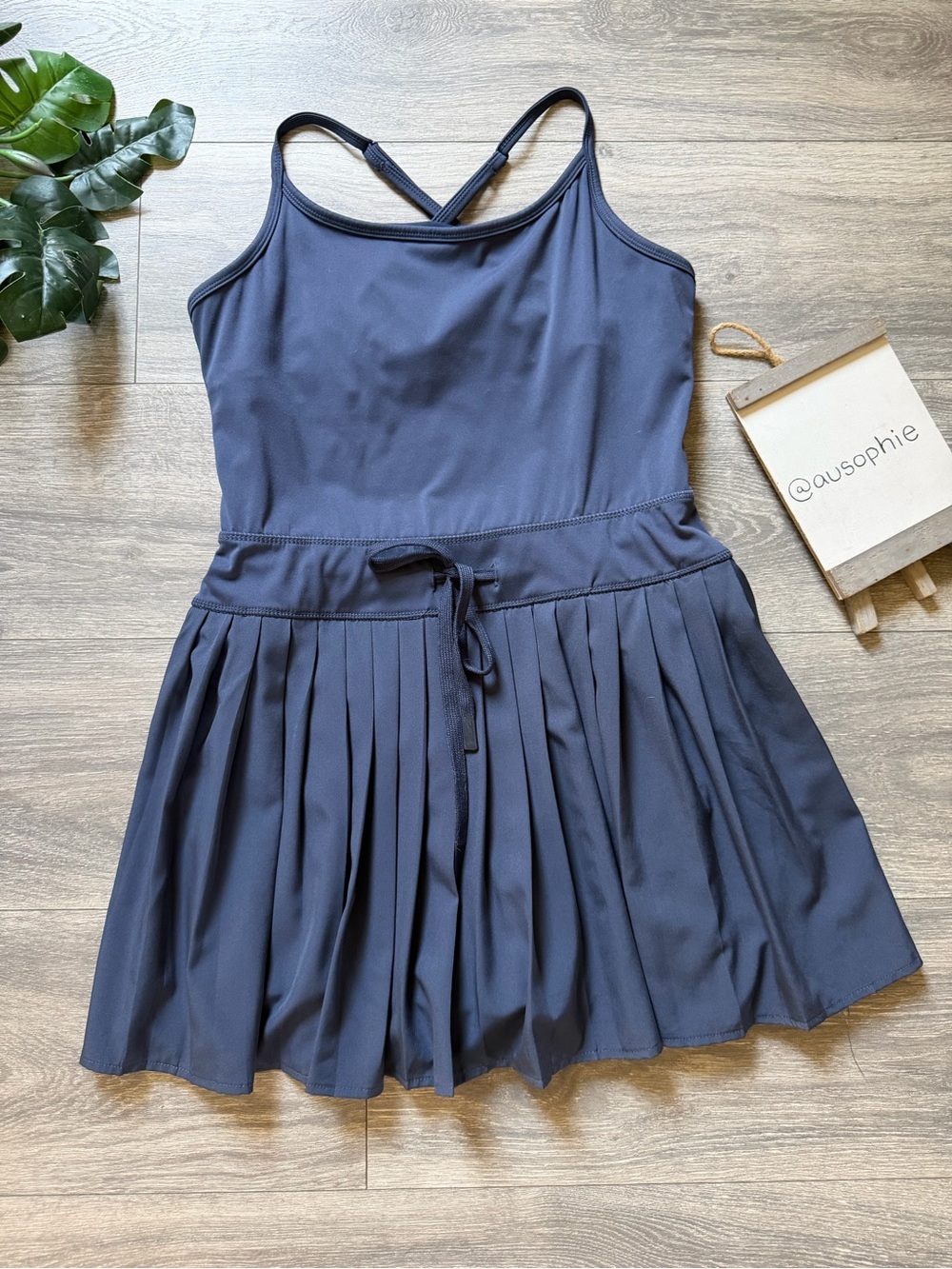 Always You Pleated Tennis Dress w Tie Waist & Built In Bra & Shorts in Navy Sz L